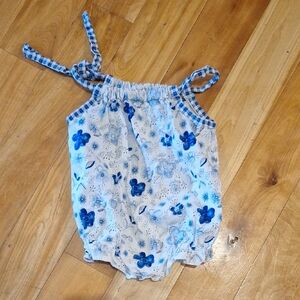 PEEPERS floral Blue and White Baby Romper size XS